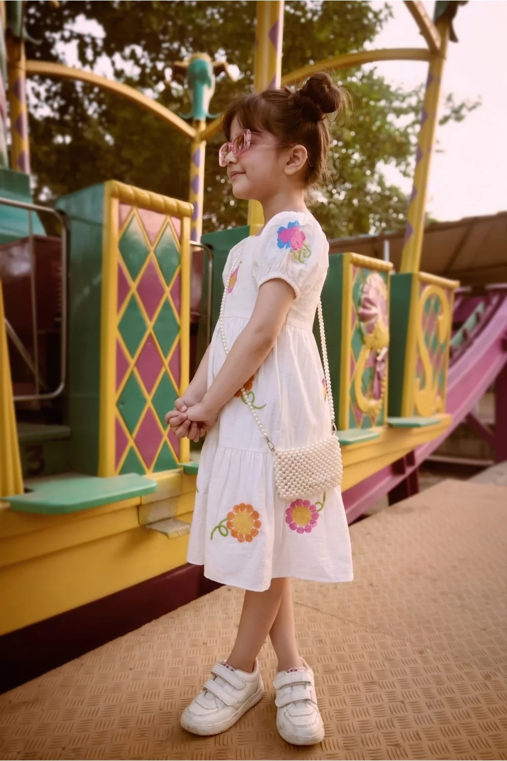 Girls White Flower Embroidered Dress M2446 - Image 3
