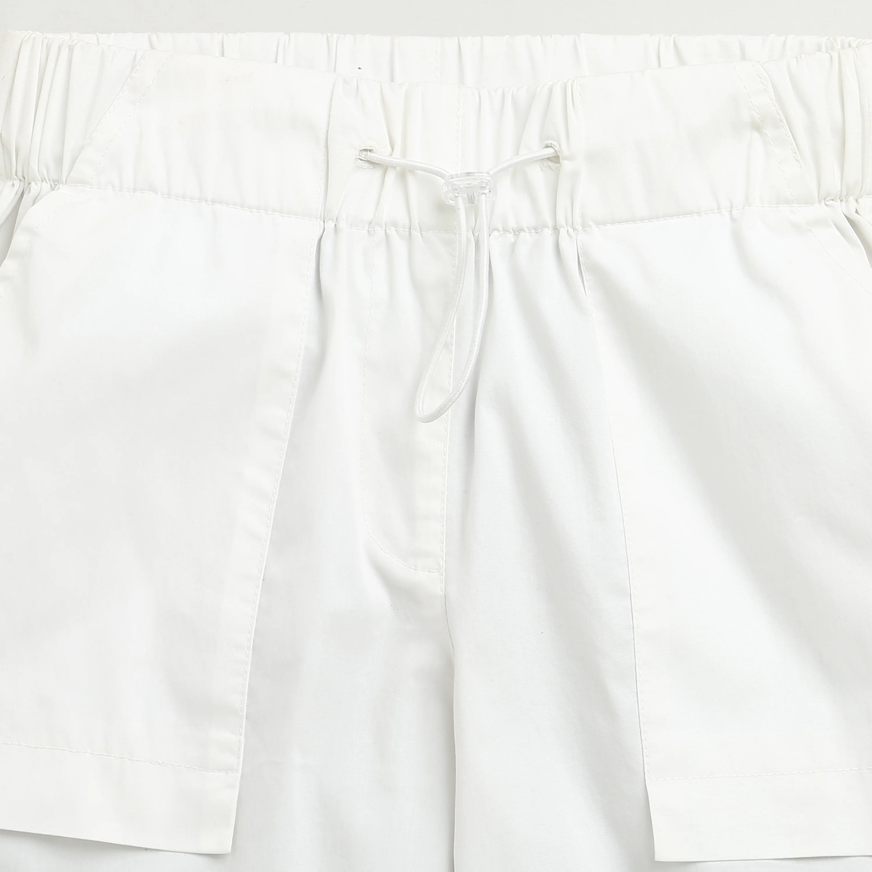 White Cargo Pants – Minimal Luxe Edit - Image 4