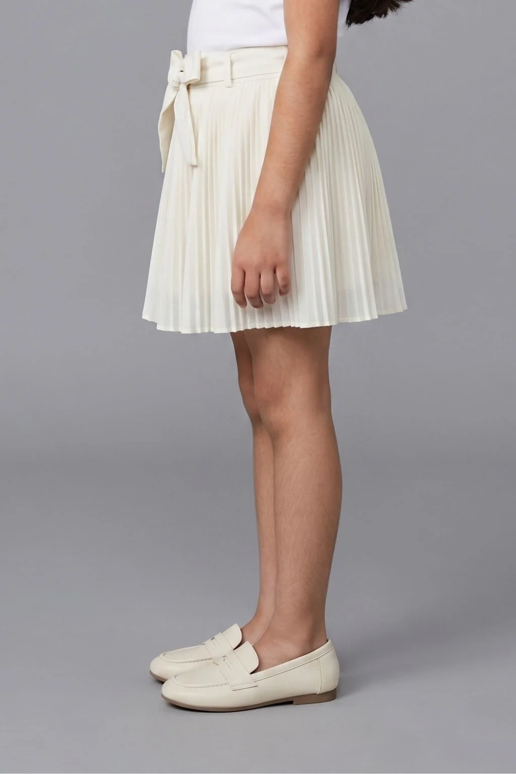 White Pleated Skirt with Bow Tie Waist for Girls S902 - Image 3