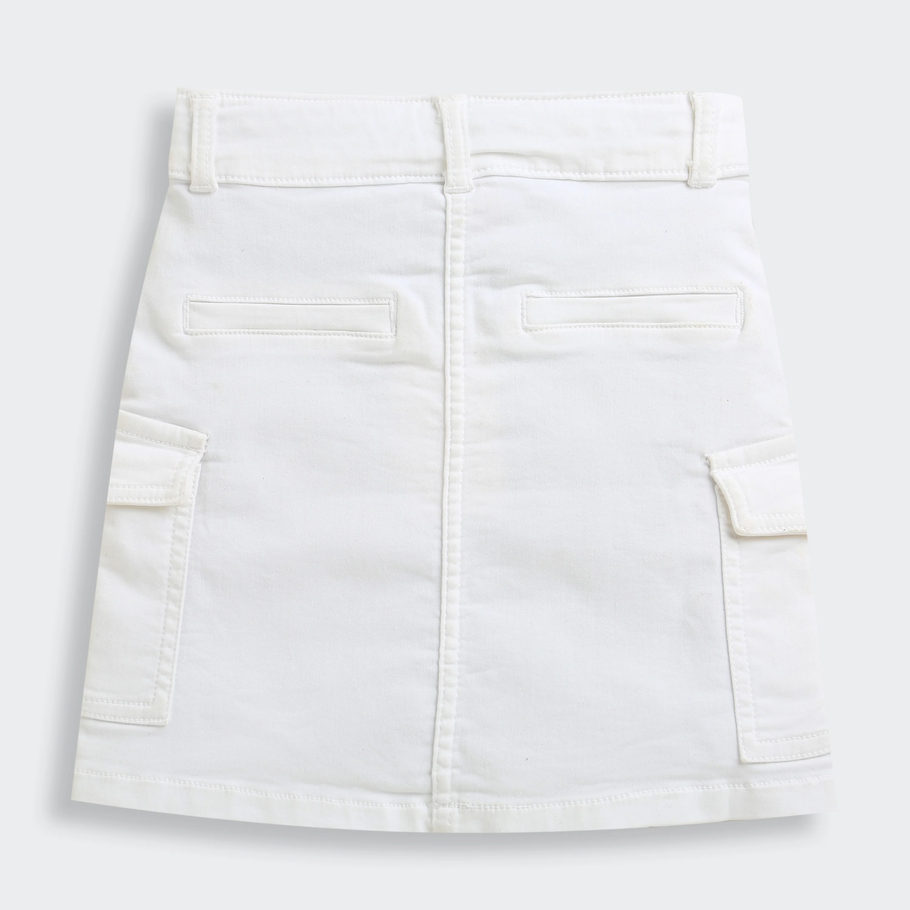 White Skirt with Cargo Pockets for Girls S900 - Image 6